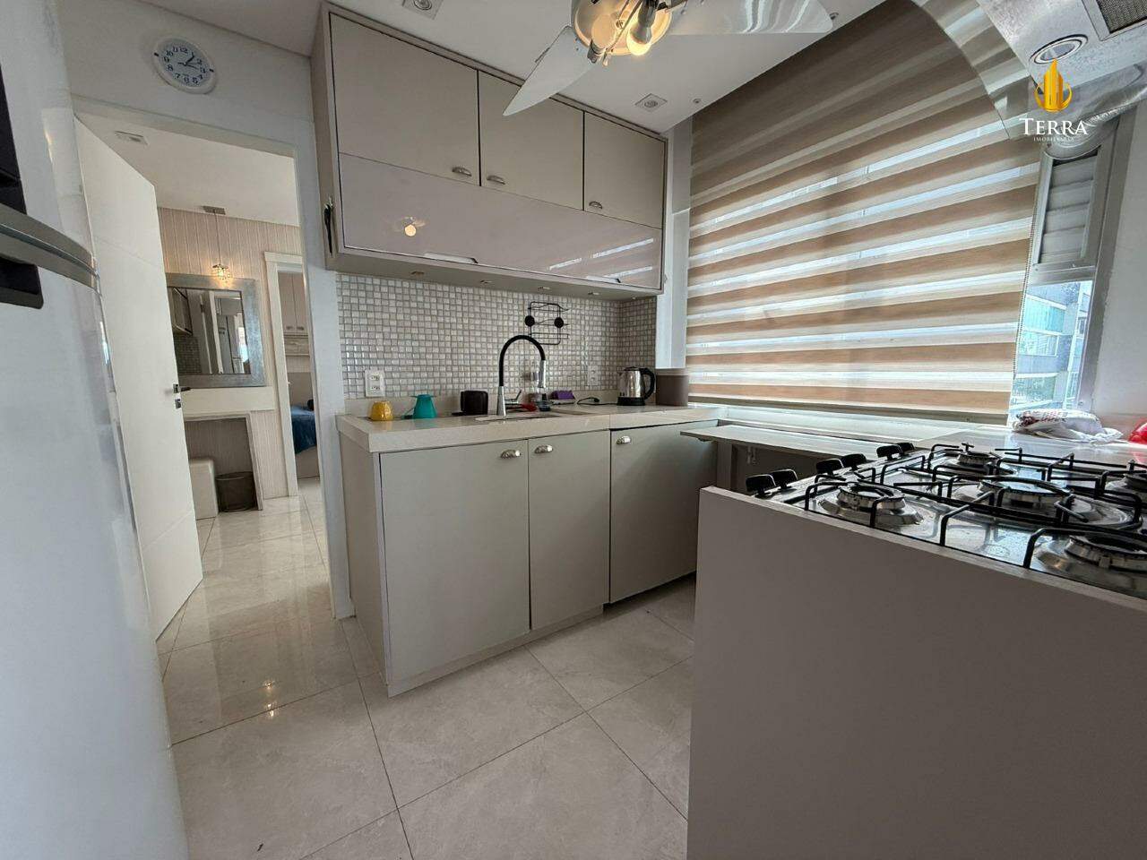  Edifício Constante Apartamento com 4 quartos, Centro: 