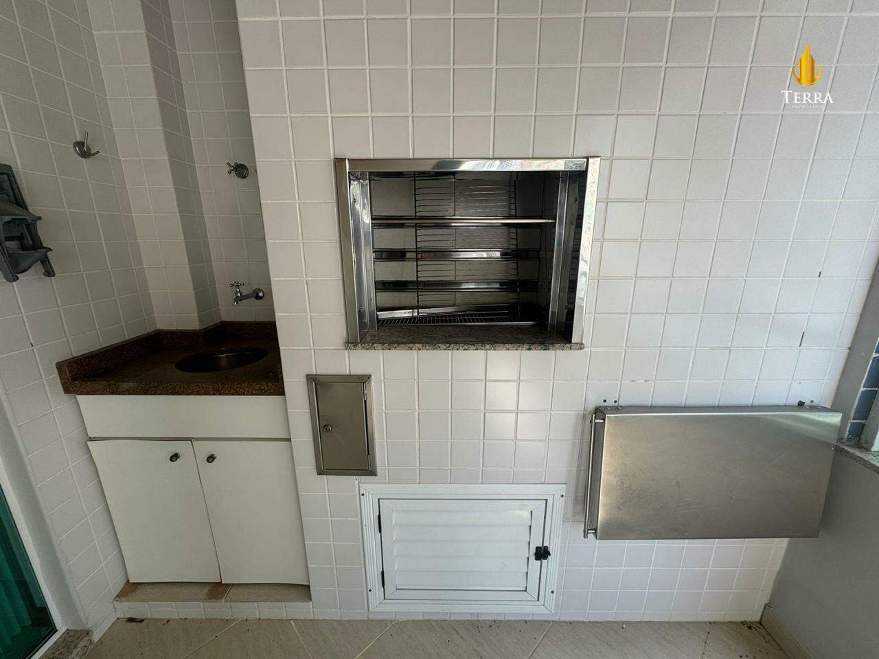 Apartamento com 3 quartos, Centro: 