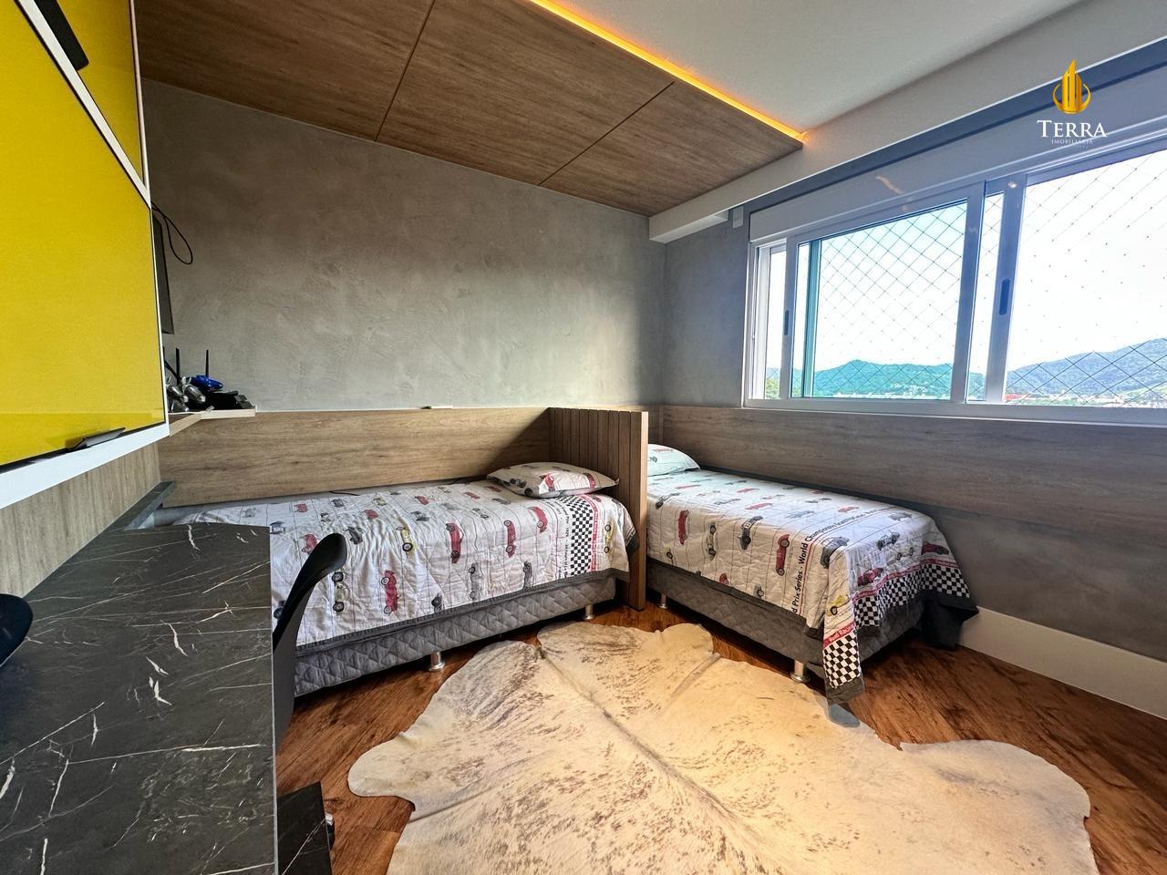 Edifício Marina Residence Apartamento com 3 quartos, Centro: 