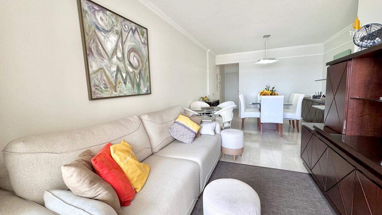 Edifício Saint Tropez Apartamento com 3 quartos, Centro: 