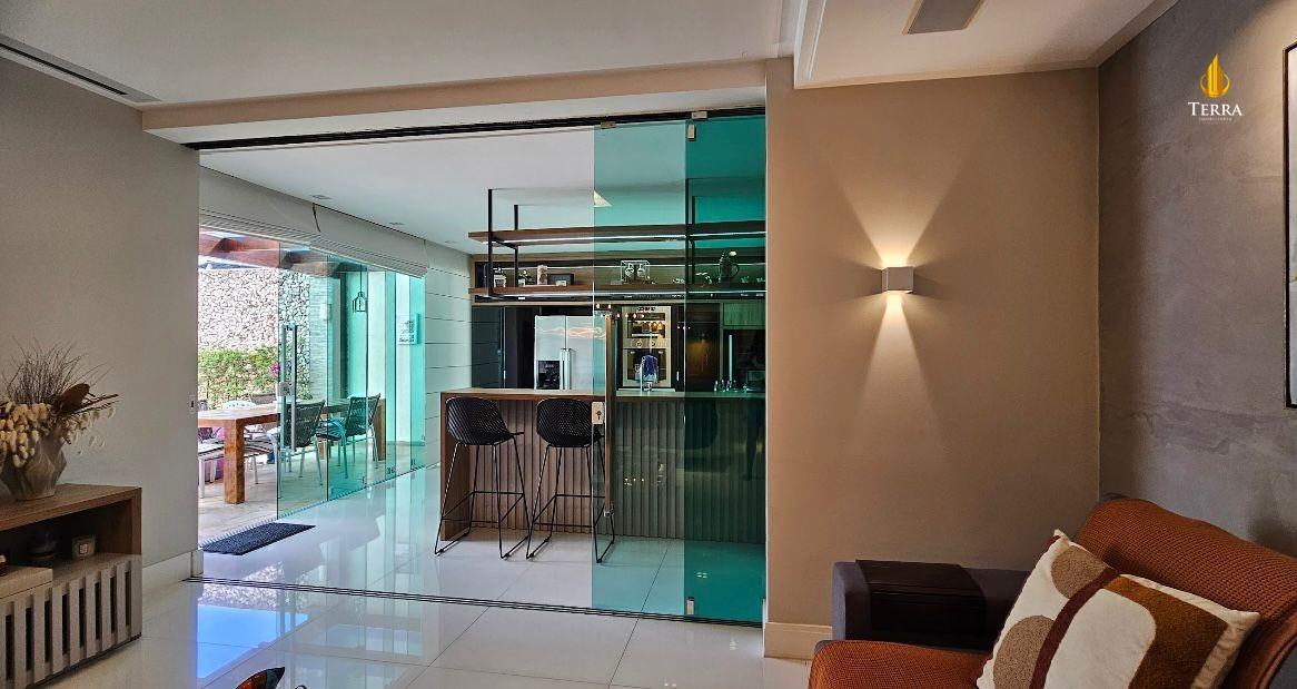 Edifício Chateau Versalles Apartamento com 3 quartos, Centro: 