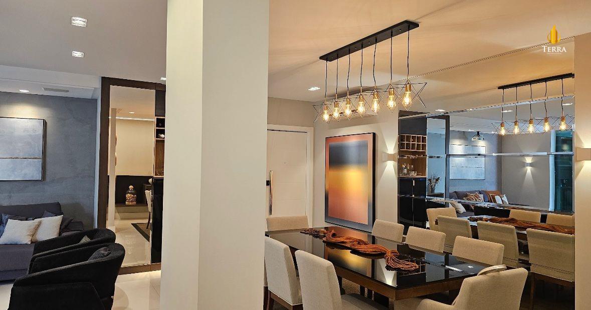 Edifício Chateau Versalles Apartamento com 3 quartos, Centro: 