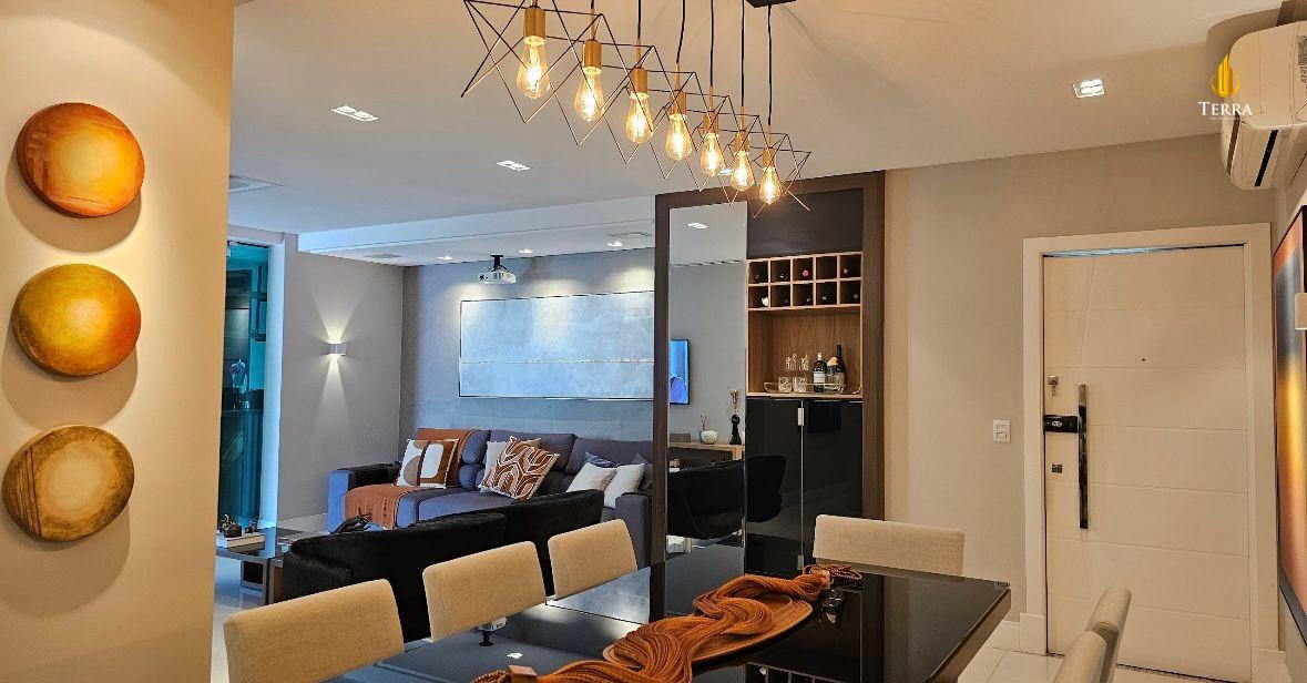 Edifício Chateau Versalles Apartamento com 3 quartos, Centro: 