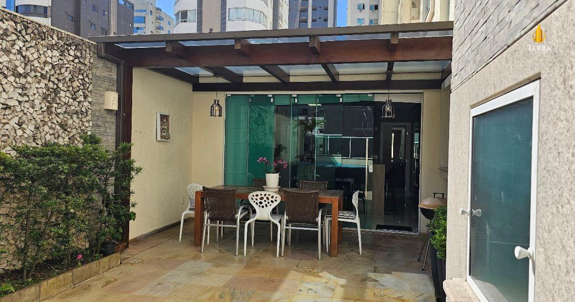 Edifício Chateau Versalles Apartamento com 3 quartos, Centro: 
