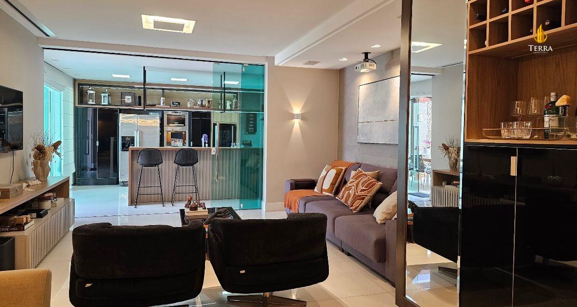 Edifício Chateau Versalles Apartamento com 3 quartos, Centro: 