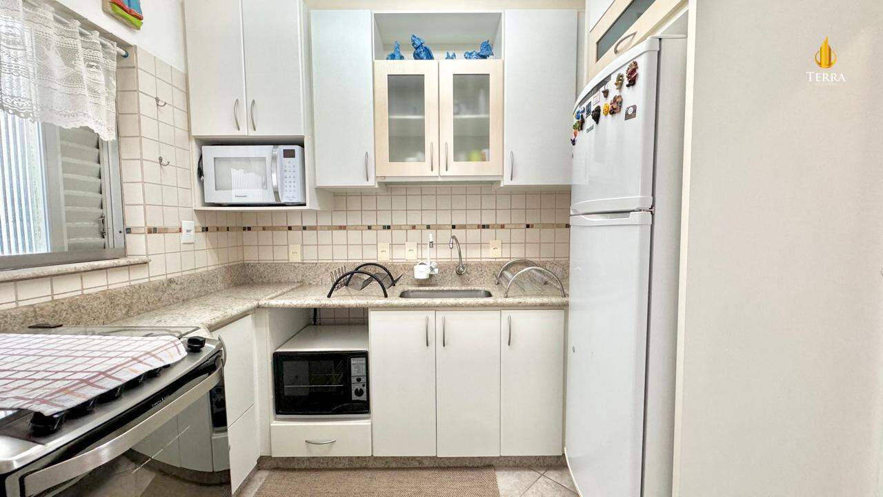Edifício Alice Apartamento com 2 quartos, Centro: 
