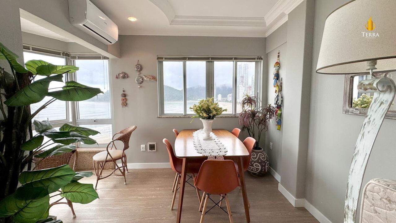 Edifício Alice Apartamento com 2 quartos, Centro: 