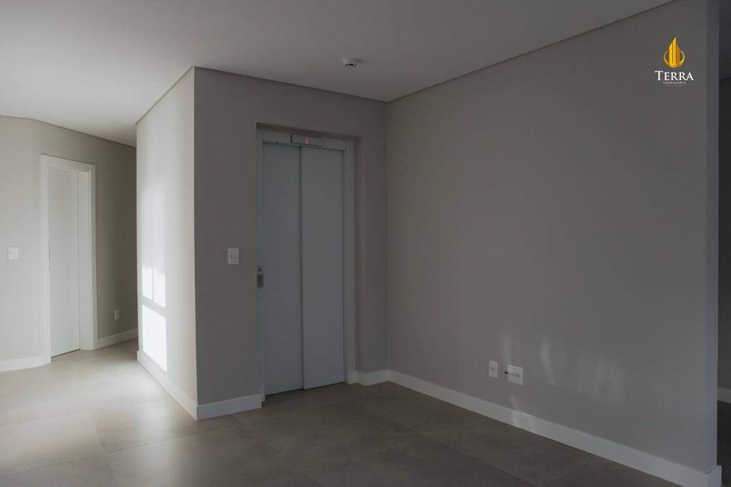 Residencial Catharina Apartamento com 3 quartos, Centro: 