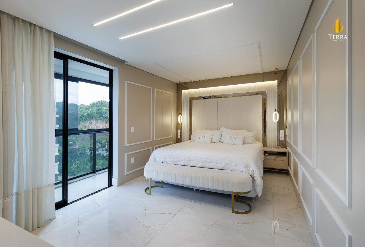Brava Palace Residence Apartamento com 4 quartos, Praia Brava: 