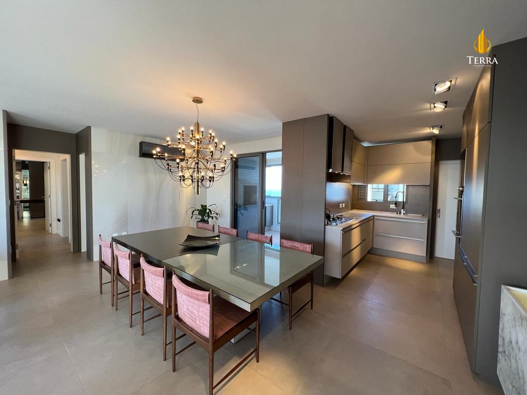 Privilege Residence Apartamento com 3 quartos, Centro: 