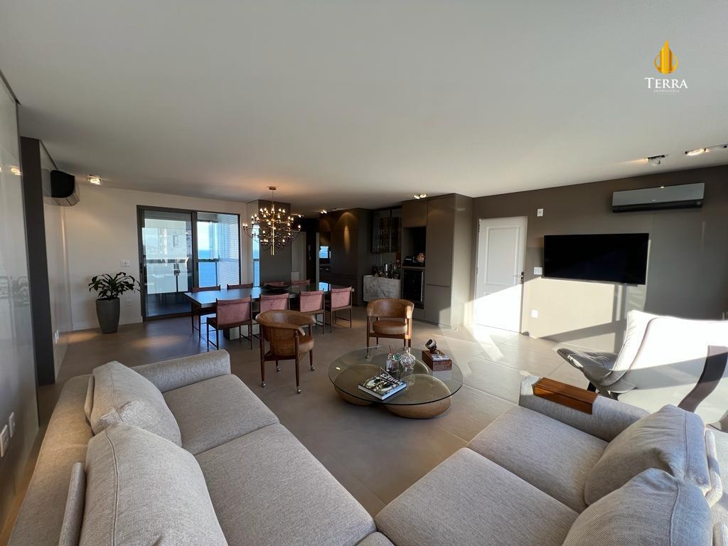 Privilege Residence Apartamento com 3 quartos, Centro: 