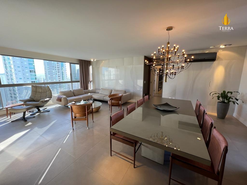 Privilege Residence Apartamento com 3 quartos, Centro: 