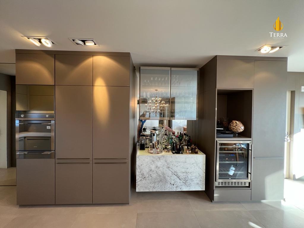 Privilege Residence Apartamento com 3 quartos, Centro: 