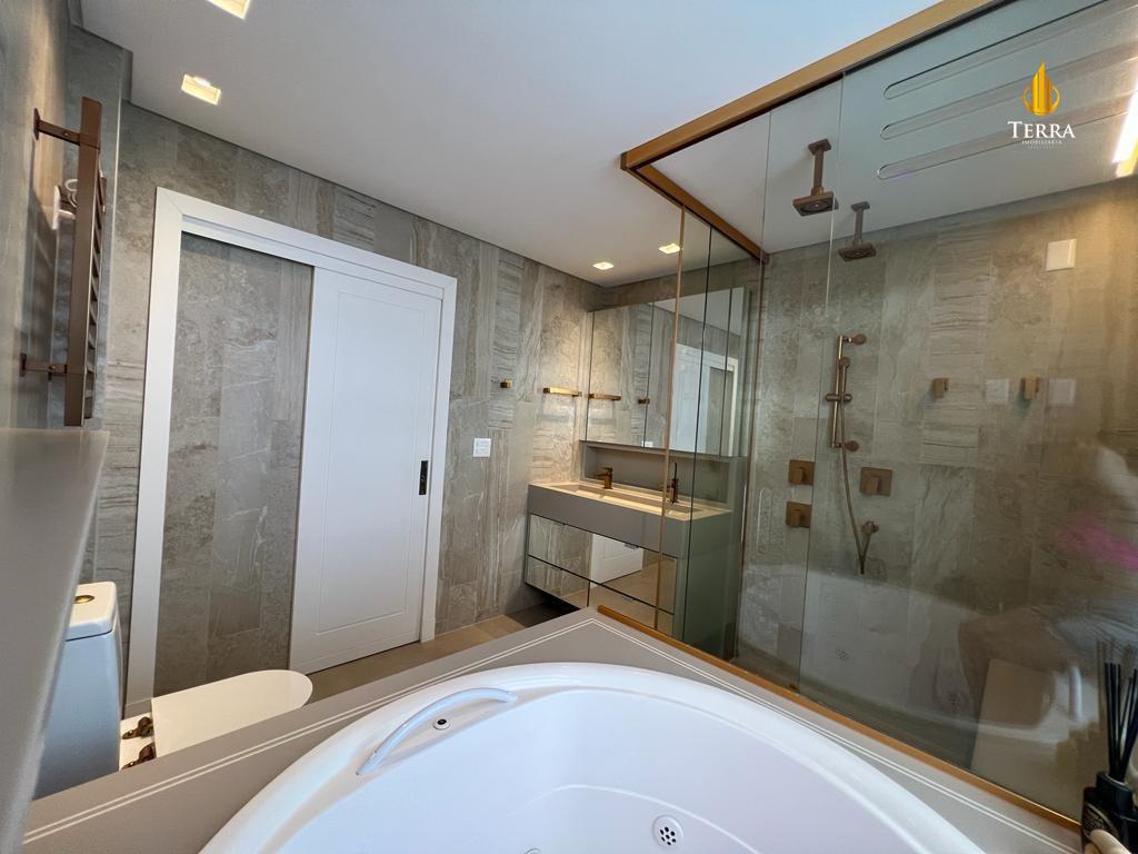 Privilege Residence Apartamento com 3 quartos, Centro: 