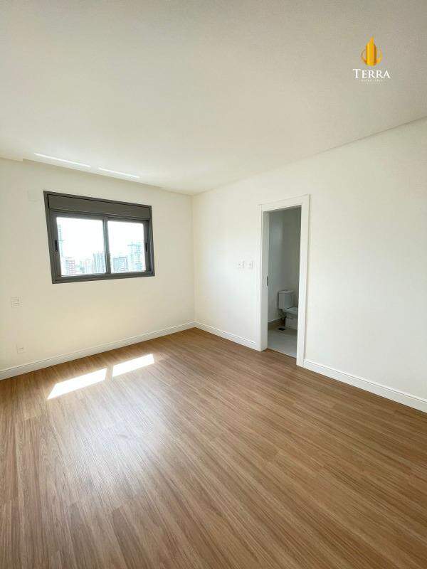 Edifício Home Square Residence Apartamento com 3 quartos, Centro: 