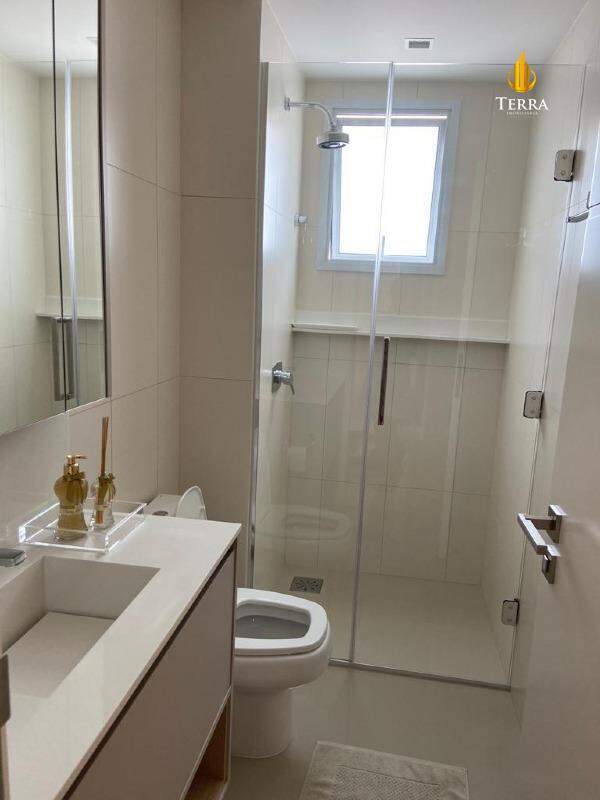 Falcon Tower Apartamento com 3 quartos, Centro: 