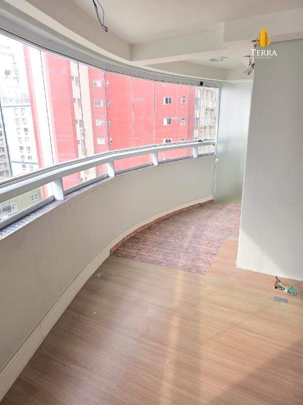 Edifício Valle Encantado Apartamento com 3 quartos, Centro: 
