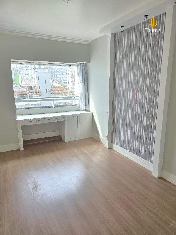 Edifício Valle Encantado Apartamento com 3 quartos, Centro: 