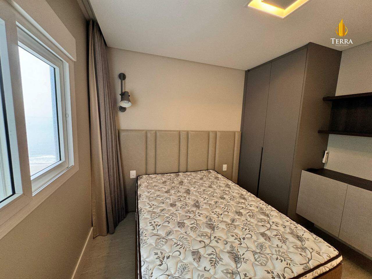  Edifício Theiss Heim Residence Apartamento com 4 quartos, Centro: 