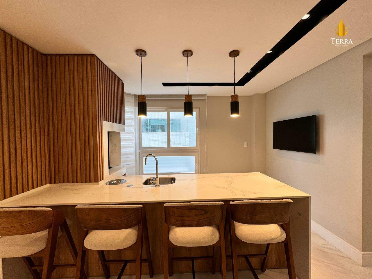  Edifício Theiss Heim Residence Apartamento com 4 quartos, Centro: 