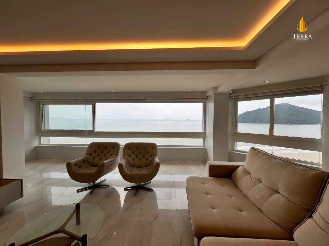  Edifício Theiss Heim Residence Apartamento com 4 quartos, Centro: 