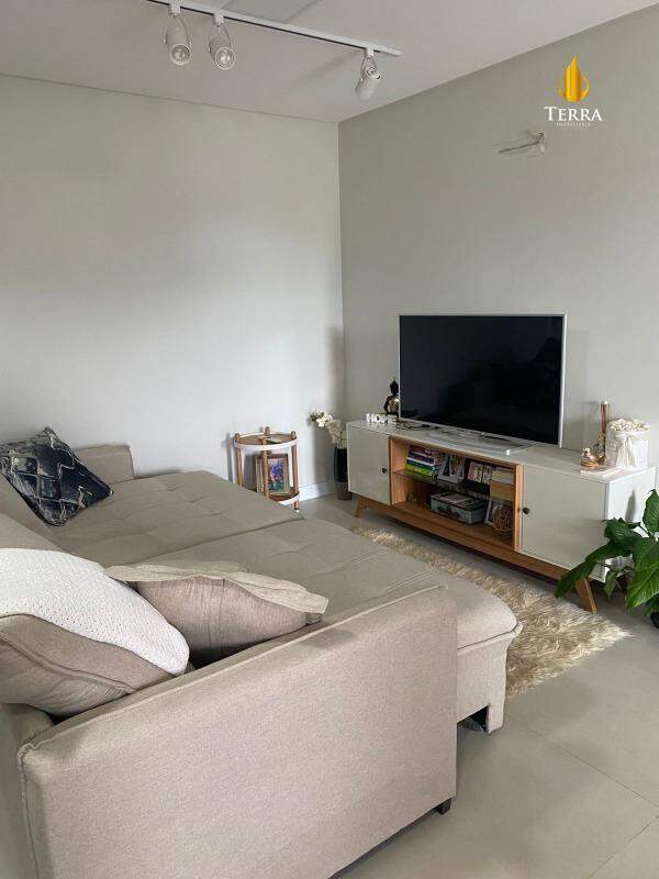 Privilege Apartamento com 2 quartos, Praia Brava: 