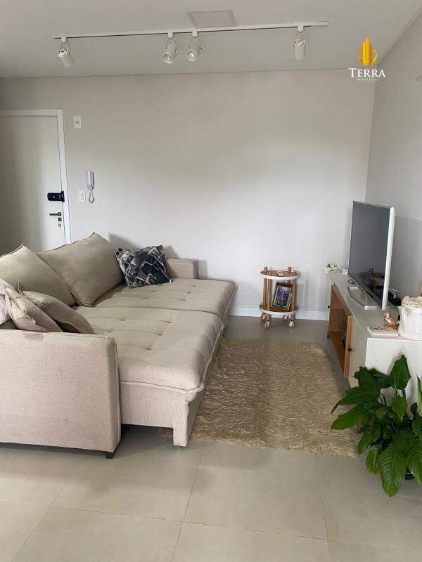 Privilege Apartamento com 2 quartos, Praia Brava: 