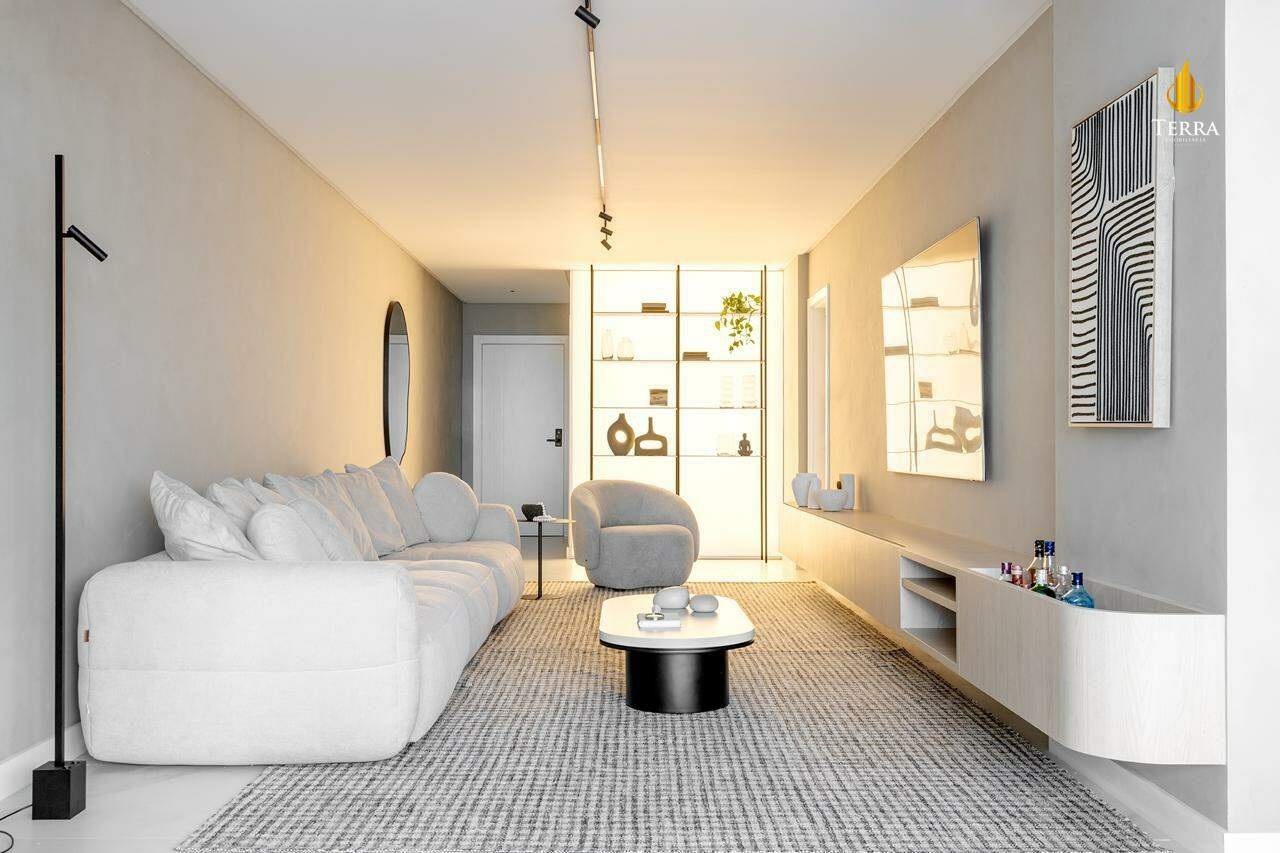 Surfers Paradise Residence Apartamento com 3 quartos, Praia Brava: