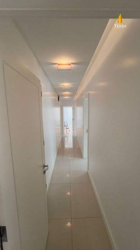  Parigi Residenza Apartamento com 4 quartos, Centro: 