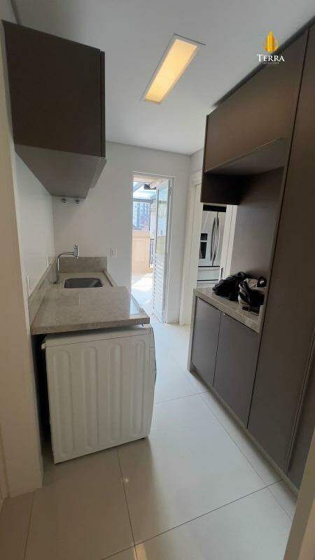  Parigi Residenza Apartamento com 4 quartos, Centro: 