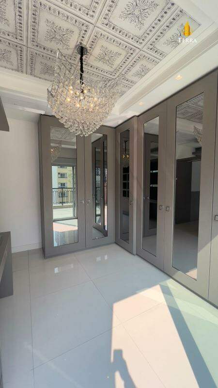  Parigi Residenza Apartamento com 4 quartos, Centro: 