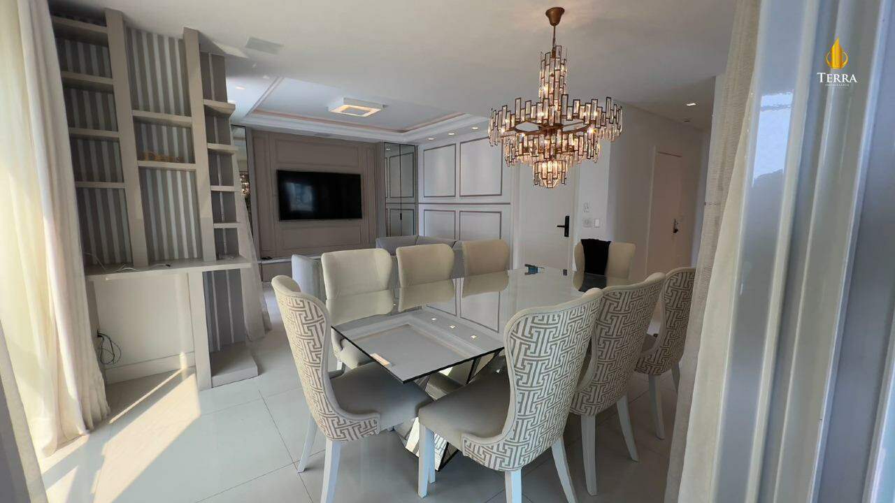  Parigi Residenza Apartamento com 4 quartos, Centro: 