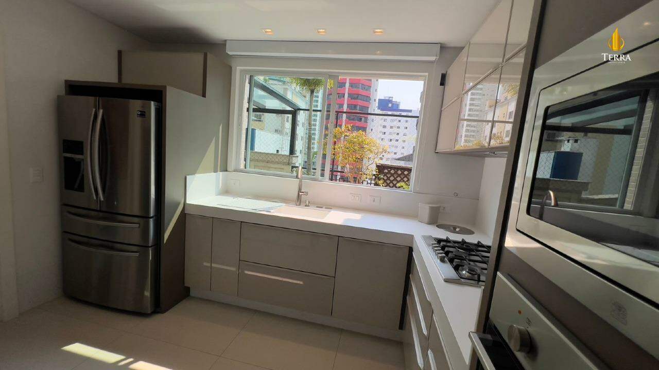  Parigi Residenza Apartamento com 4 quartos, Centro: 