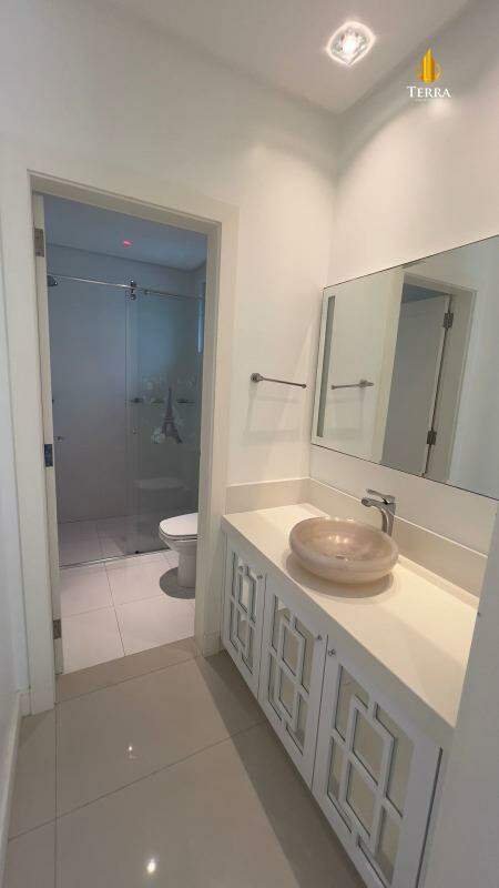  Parigi Residenza Apartamento com 4 quartos, Centro: 