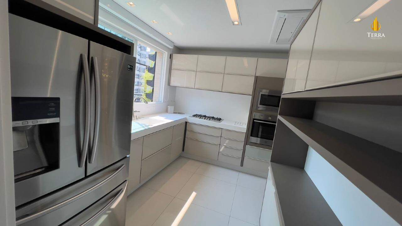  Parigi Residenza Apartamento com 4 quartos, Centro: 