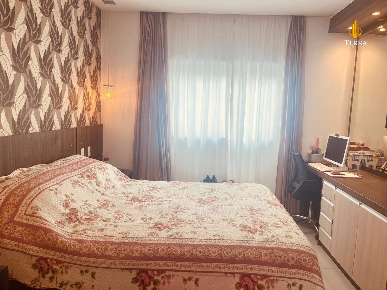 Residencial Efraim Apartamento com 3 quartos, Centro: 