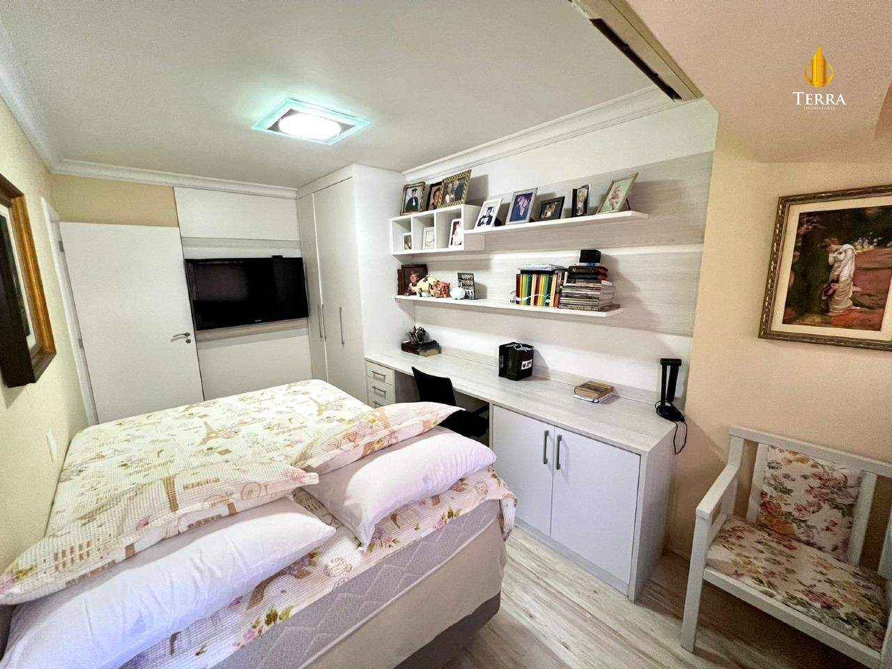 Condomínio Edifício Solar do Atlântico Sul Apartamento com 3 quartos, Centro: 