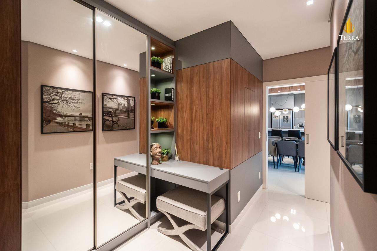 Solares da Brava Apartamento com 3 quartos, Praia Brava: 
