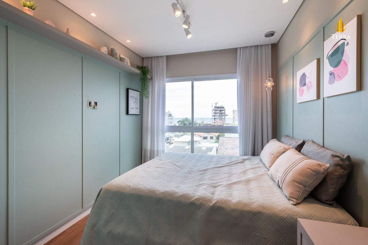Solares da Brava Apartamento com 3 quartos, Praia Brava: 