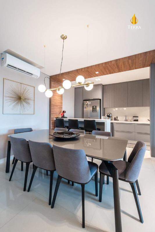 Solares da Brava Apartamento com 3 quartos, Praia Brava: 
