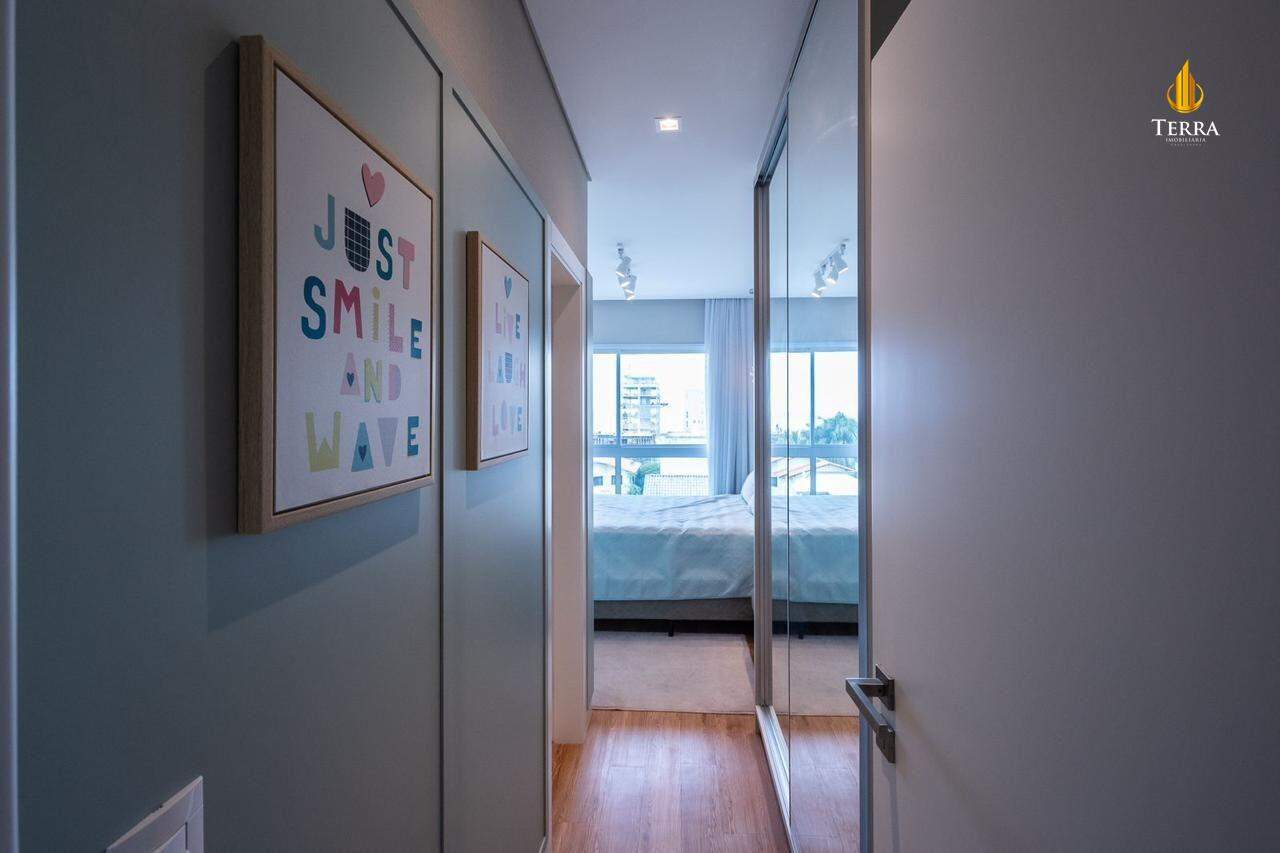 Solares da Brava Apartamento com 3 quartos, Praia Brava: 
