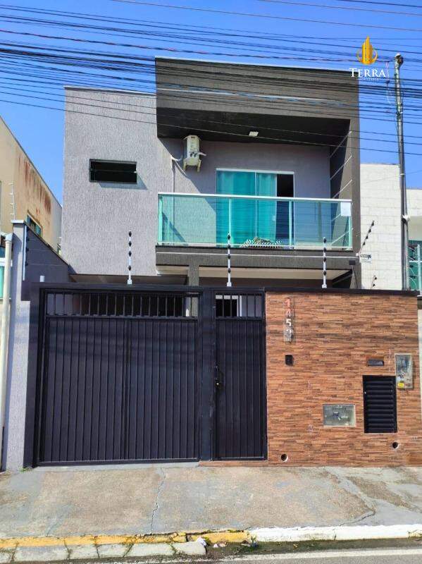Sobrado com 3 quartos, Santa Regina: