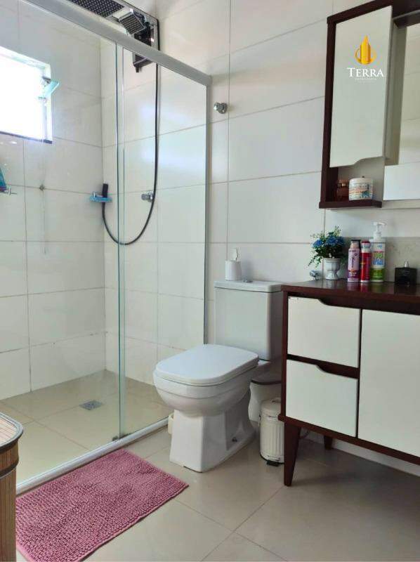  Sobrado com 3 quartos, Santa Regina: 