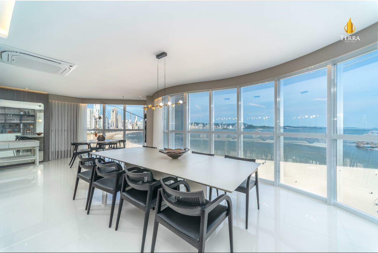 Ibiza Towers Apartamento com 4 quartos, Centro: 