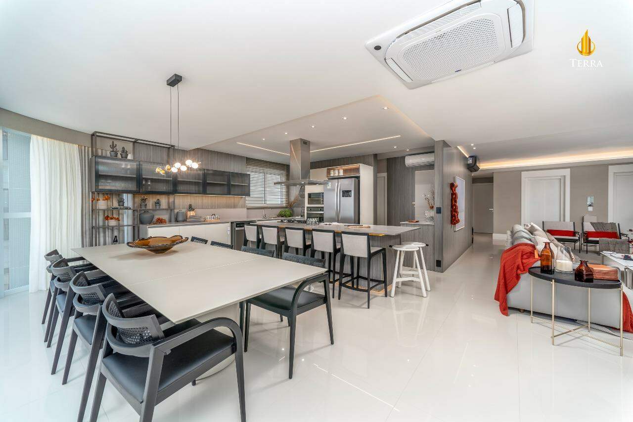 Ibiza Towers Apartamento com 4 quartos, Centro: 