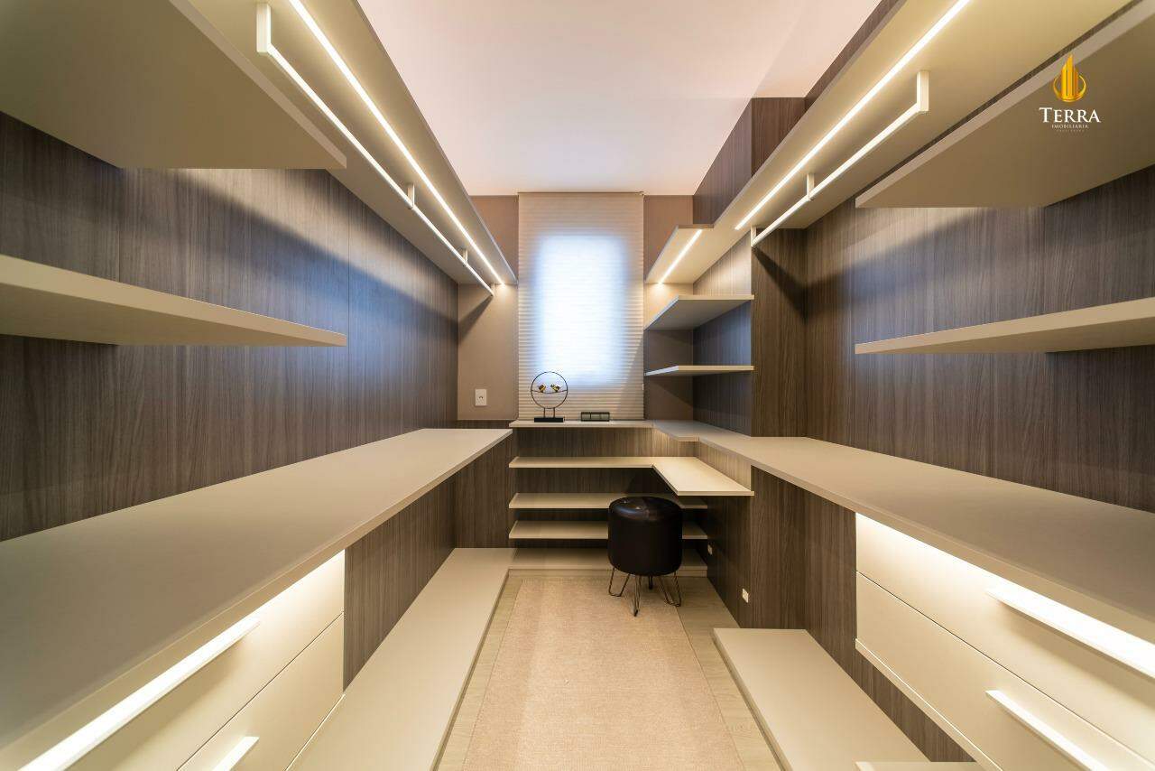 Ibiza Towers Apartamento com 4 quartos, Centro: 