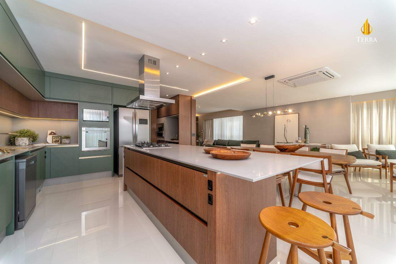 Ibiza Towers Apartamento com 4 quartos, Centro: 