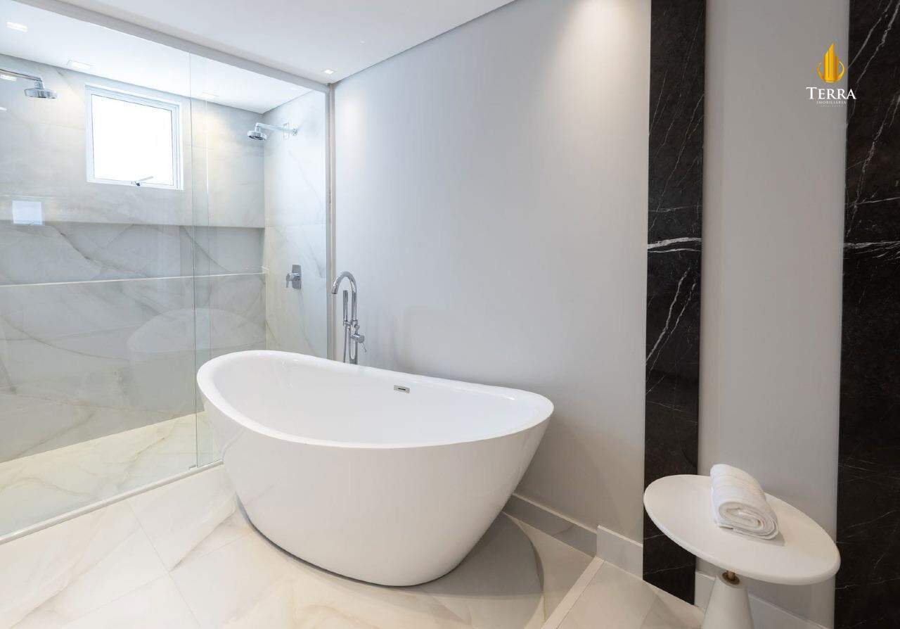 Edifício Ocen Breeze Apartamento com 3 quartos, Centro: 