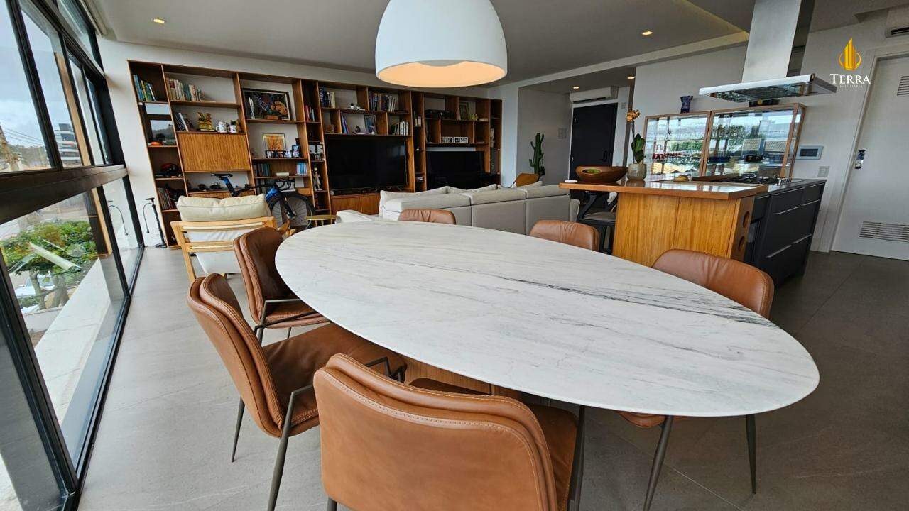 Belize Residencial Apartamento com 3 quartos, Praia Brava: 