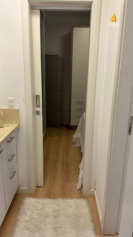 Celebrity Tower Apartamento com 3 quartos, Centro: 